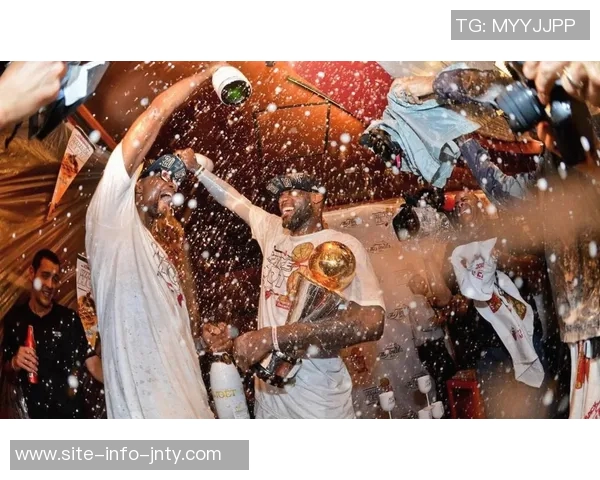 奥特表示布克恢复进展顺利杰伦格林重摔后状态堪忧