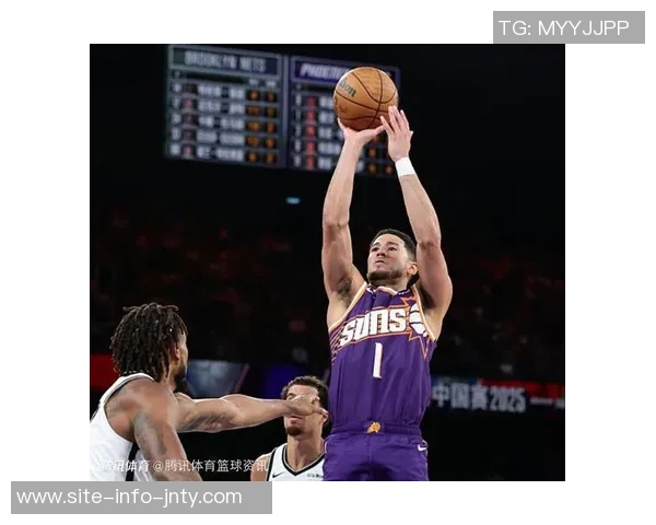 马威称赞布克全面实力训练中深刻体会他的非凡能力